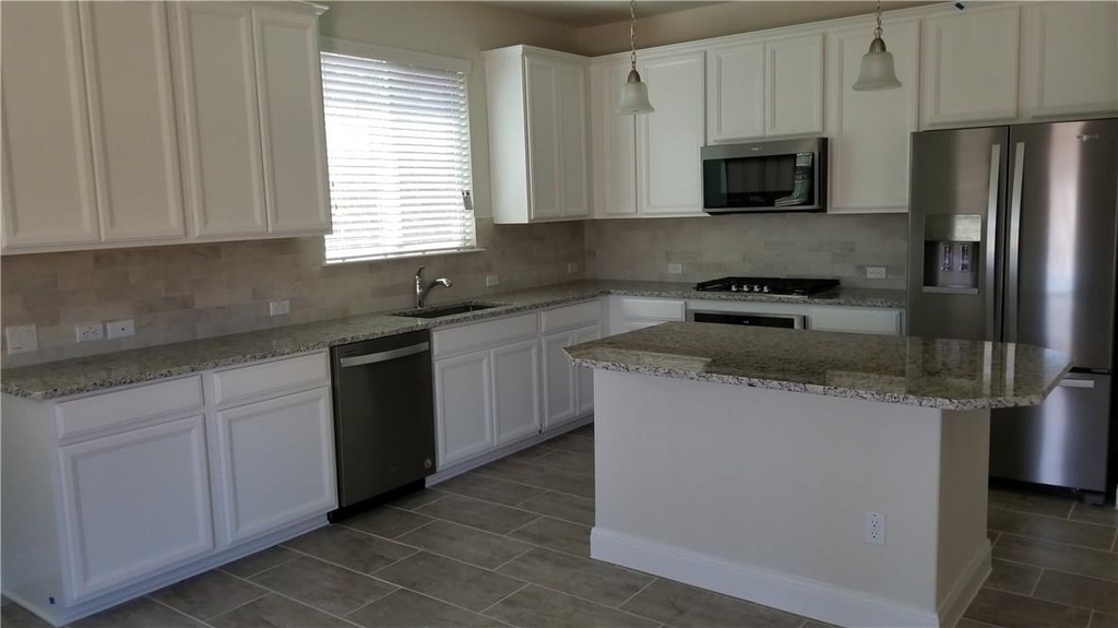 1050 Kenney Fort Xing - Photo 6