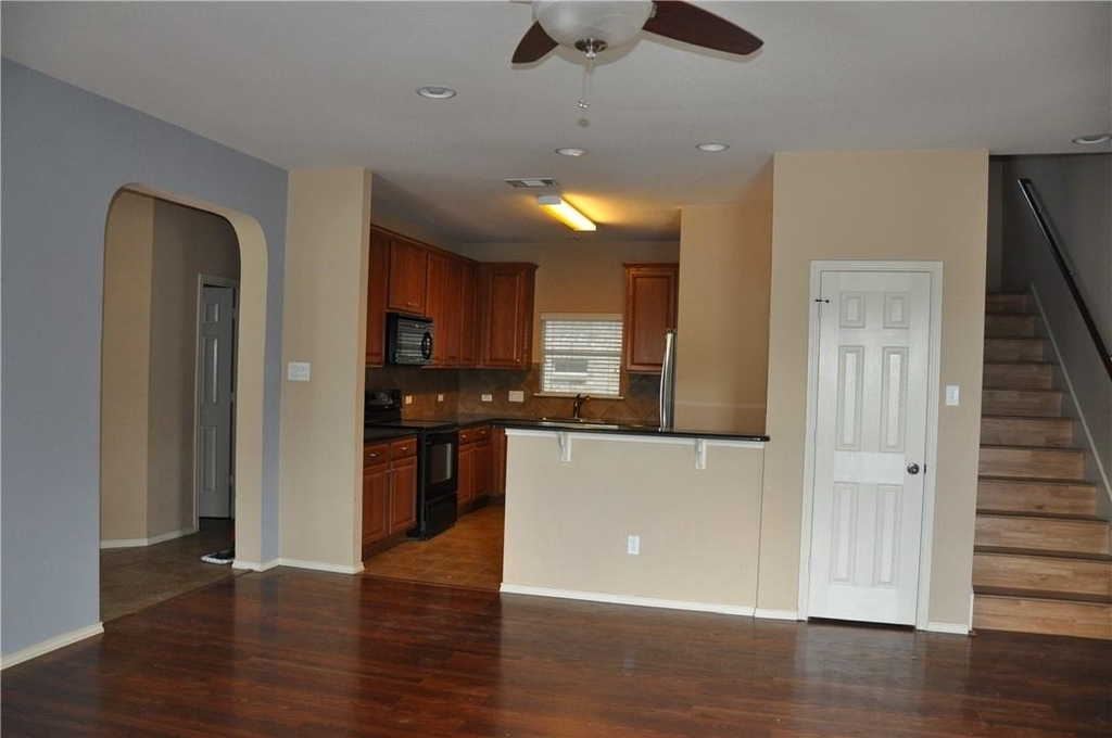 1501 Big Thicket Dr - Photo 4