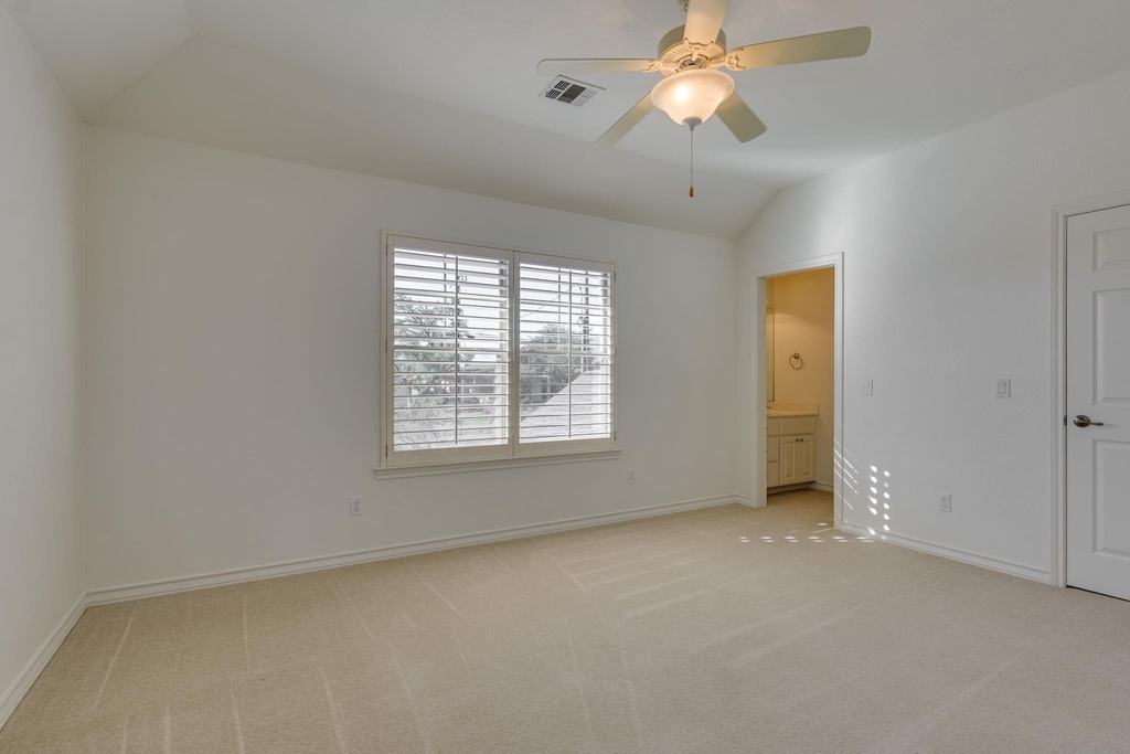 132 Lakeway Dr - Photo 23