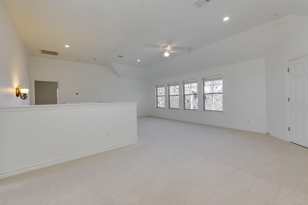 132 Lakeway Dr - Photo 22