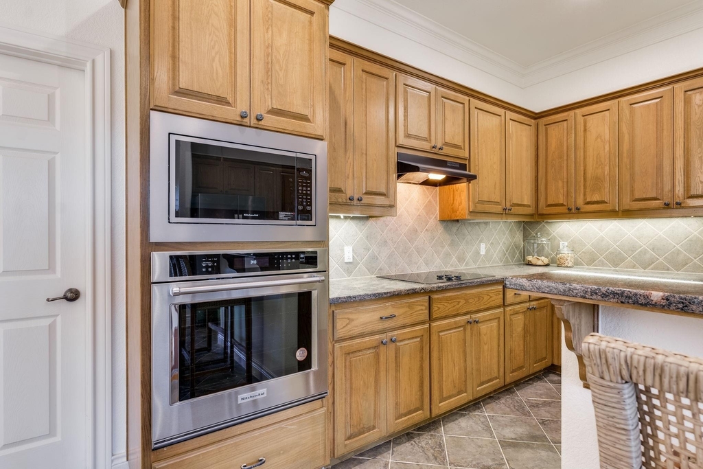 132 Lakeway Dr - Photo 13
