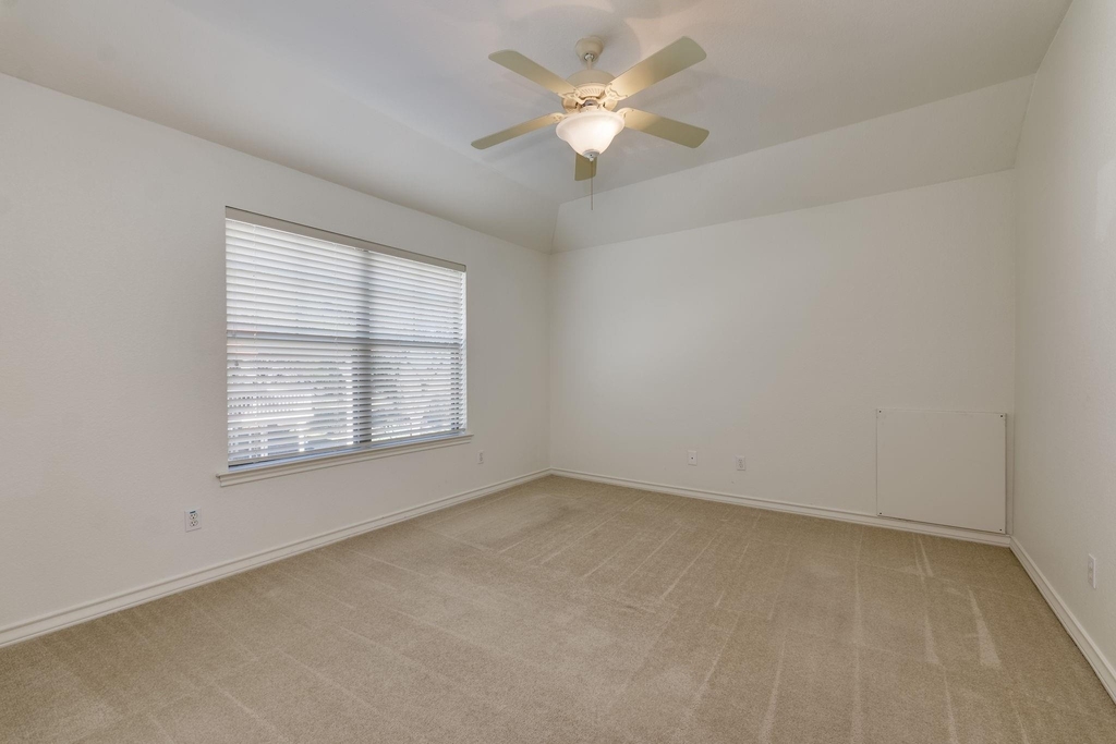 132 Lakeway Dr - Photo 25