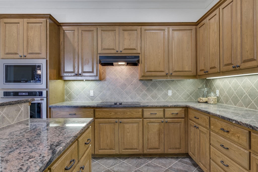 132 Lakeway Dr - Photo 12