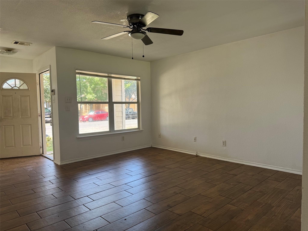 13524 Coomes Dr - Photo 1