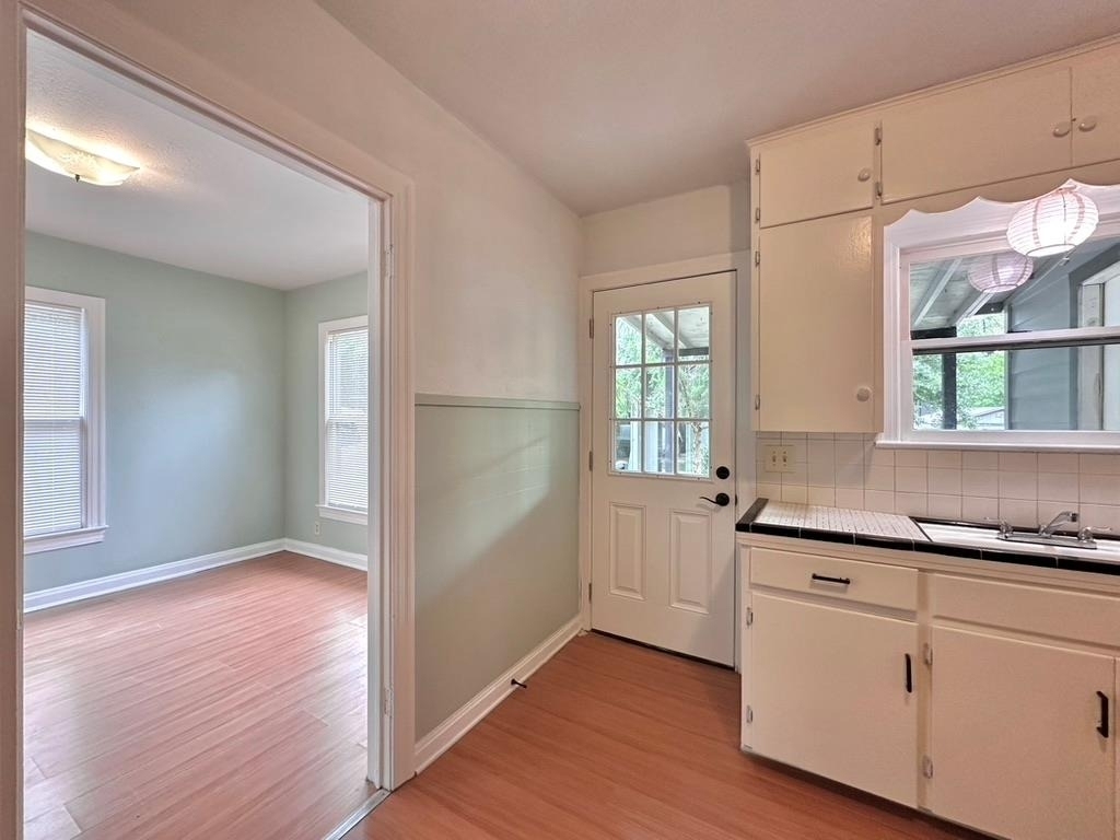 914 E 39th St - Photo 23
