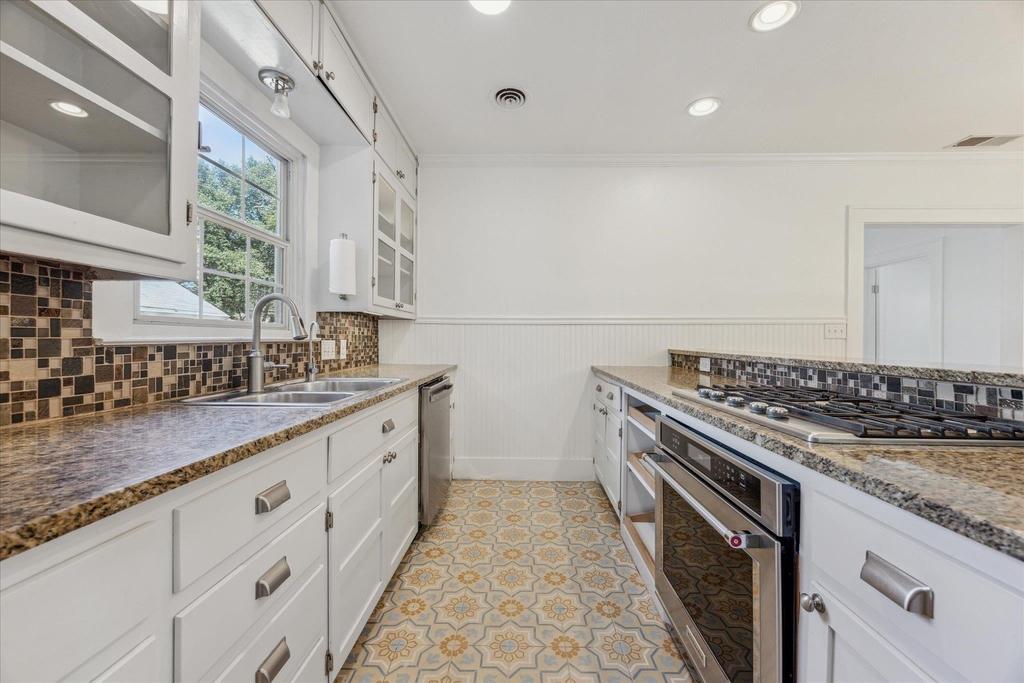 3300 Harris Park Ave - Photo 6
