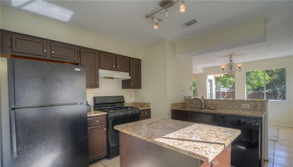 6320 Avery Island Ave - Photo 8