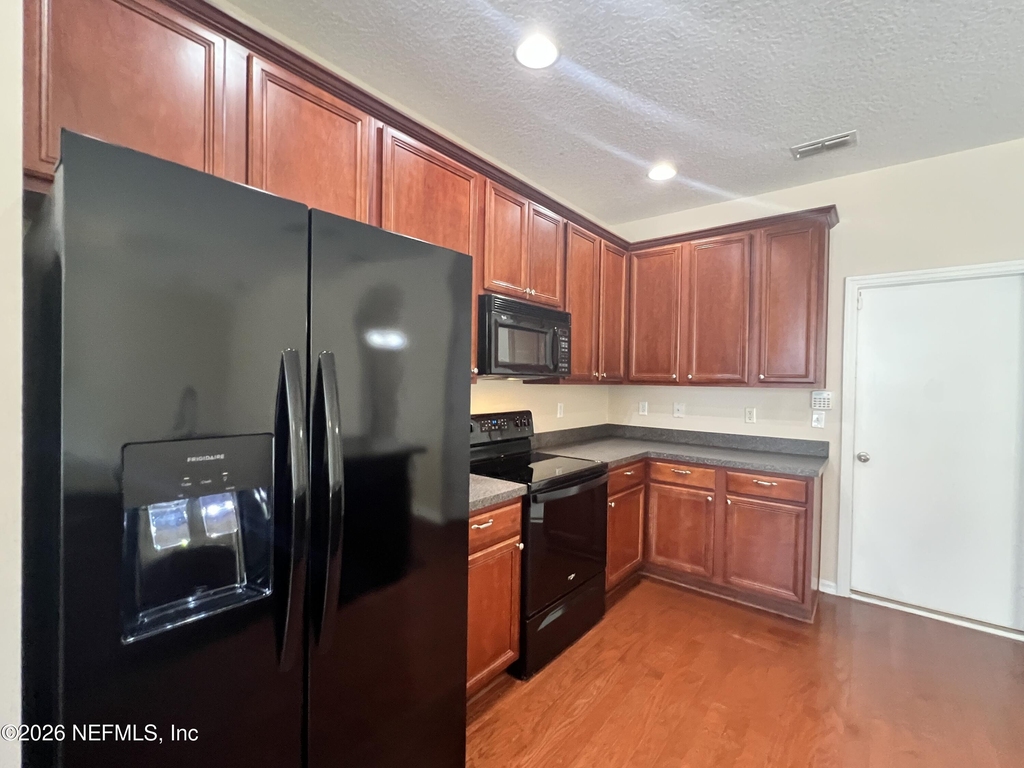13491 Teddington Lane - Photo 16