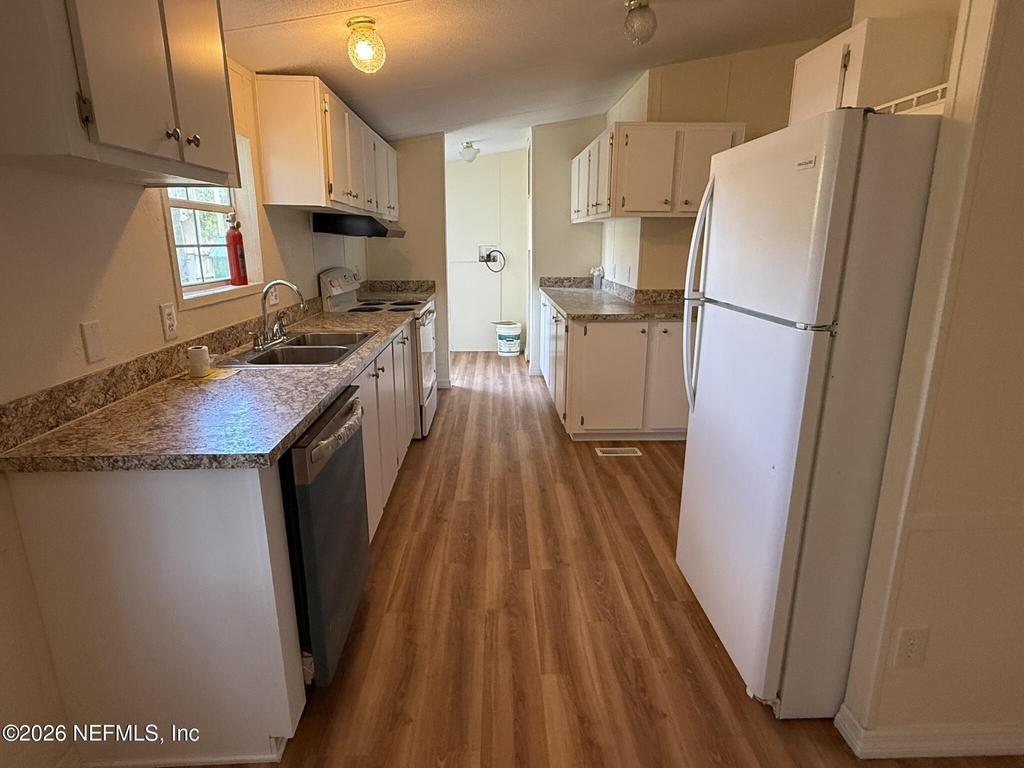 101 Nancy Drive - Photo 5