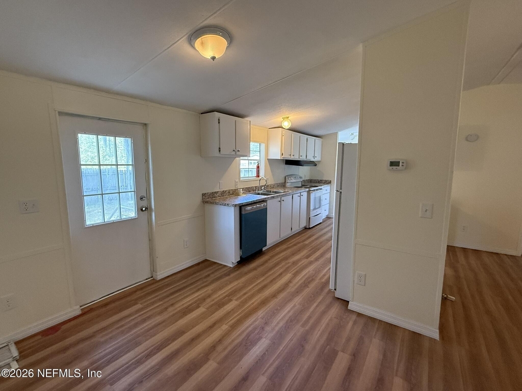 101 Nancy Drive - Photo 4