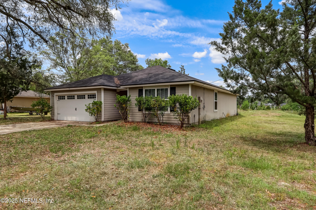 8151 Lanette Street - Photo 2