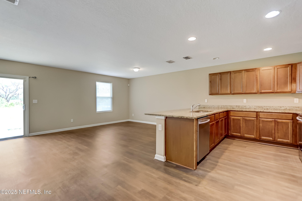 8151 Lanette Street - Photo 6