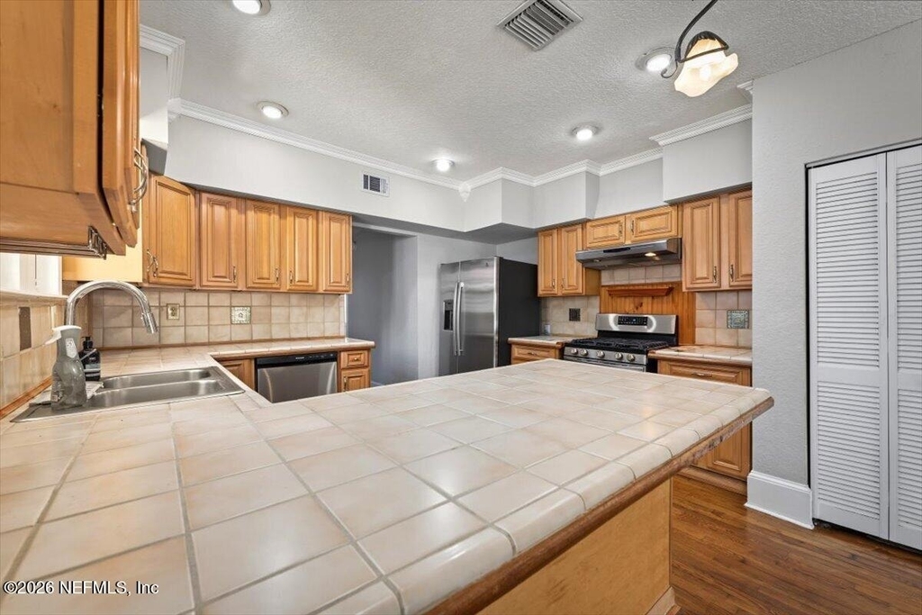 2886 Forbes Street - Photo 11