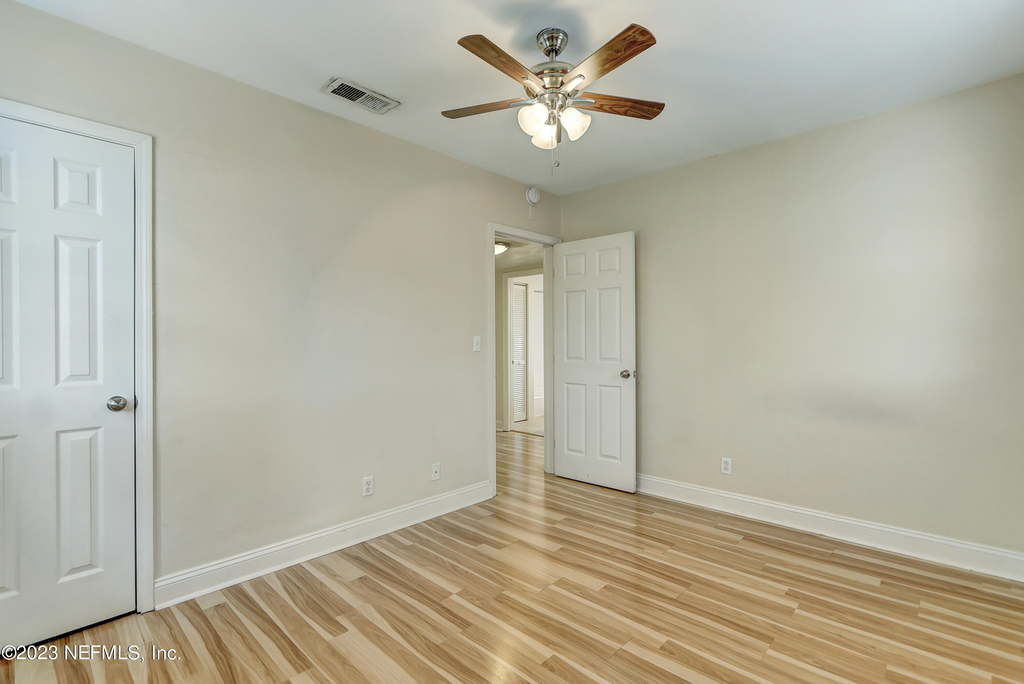 2358 Herschel Street - Photo 14