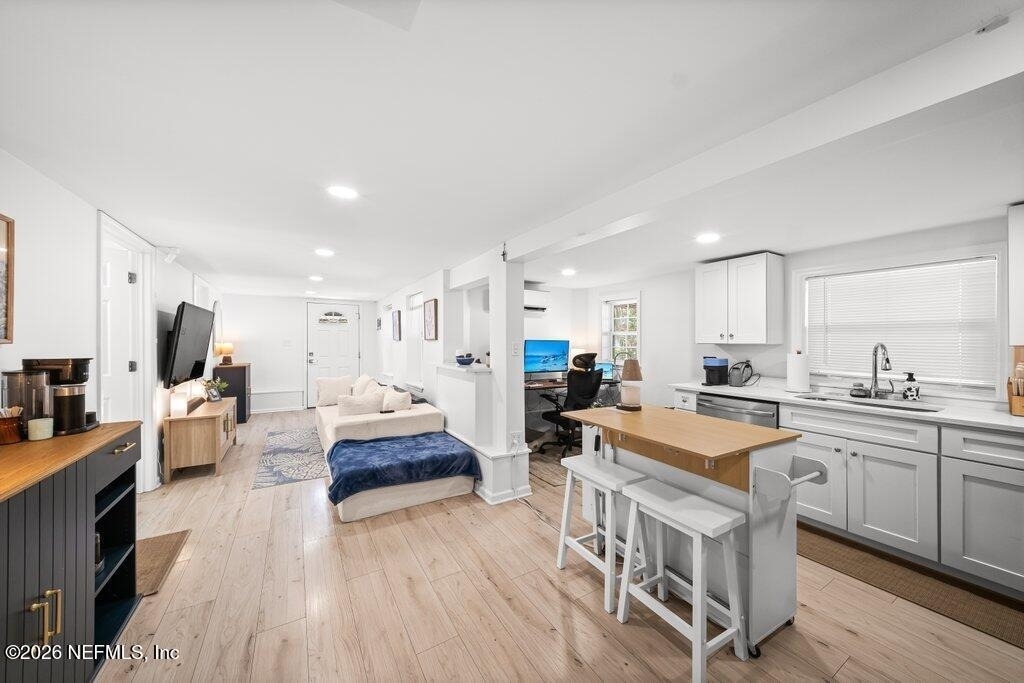 457 7th Avenue S - Photo 1