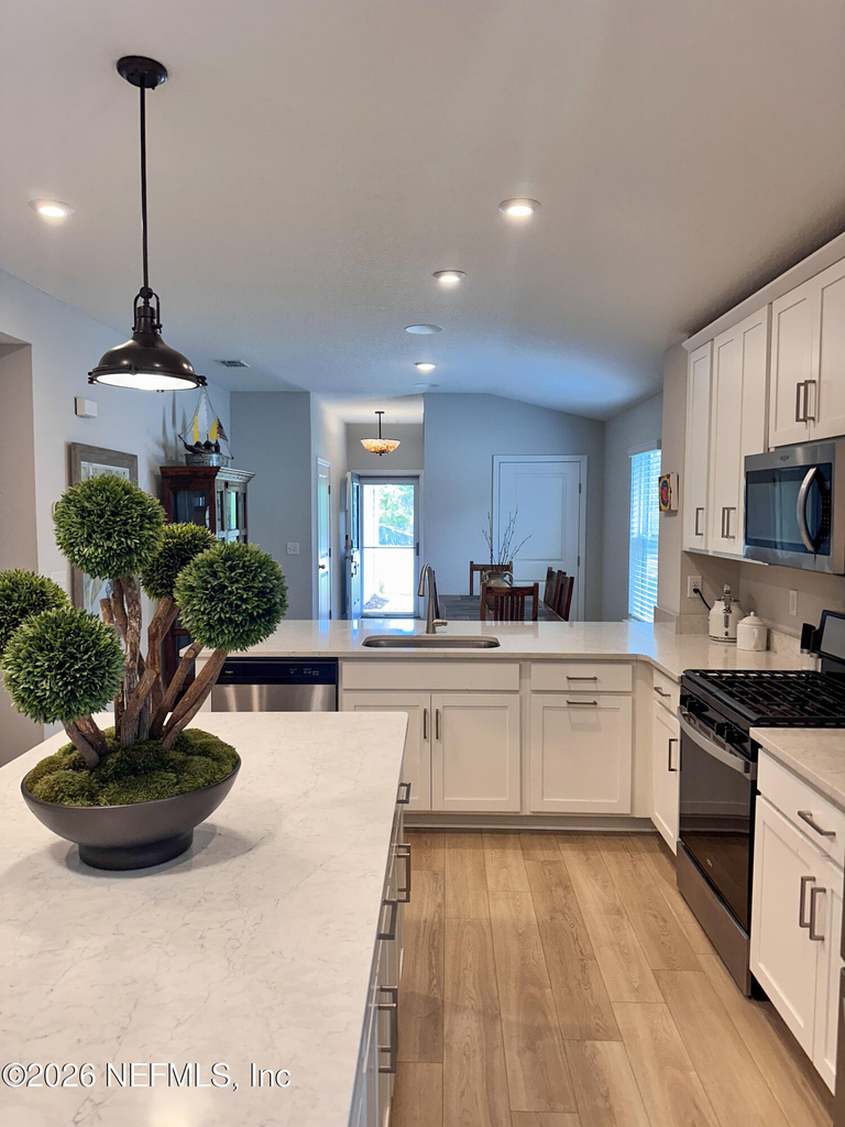 13414 Holsinger Boulevard - Photo 6