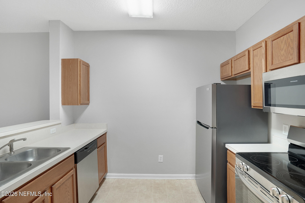 624 Southbranch Drive - Photo 4