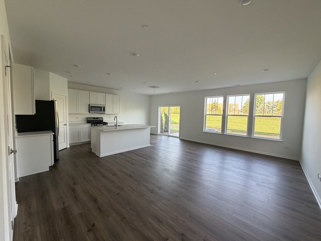 12172 Dodwell Street - Photo 1