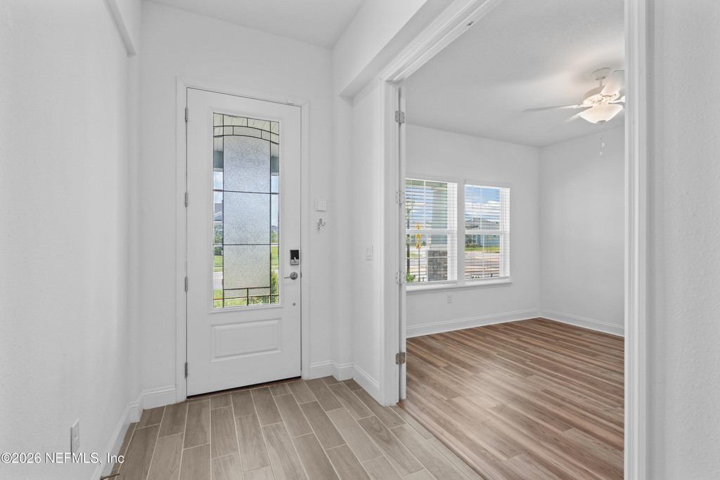 260 Oaklawn Court - Photo 1