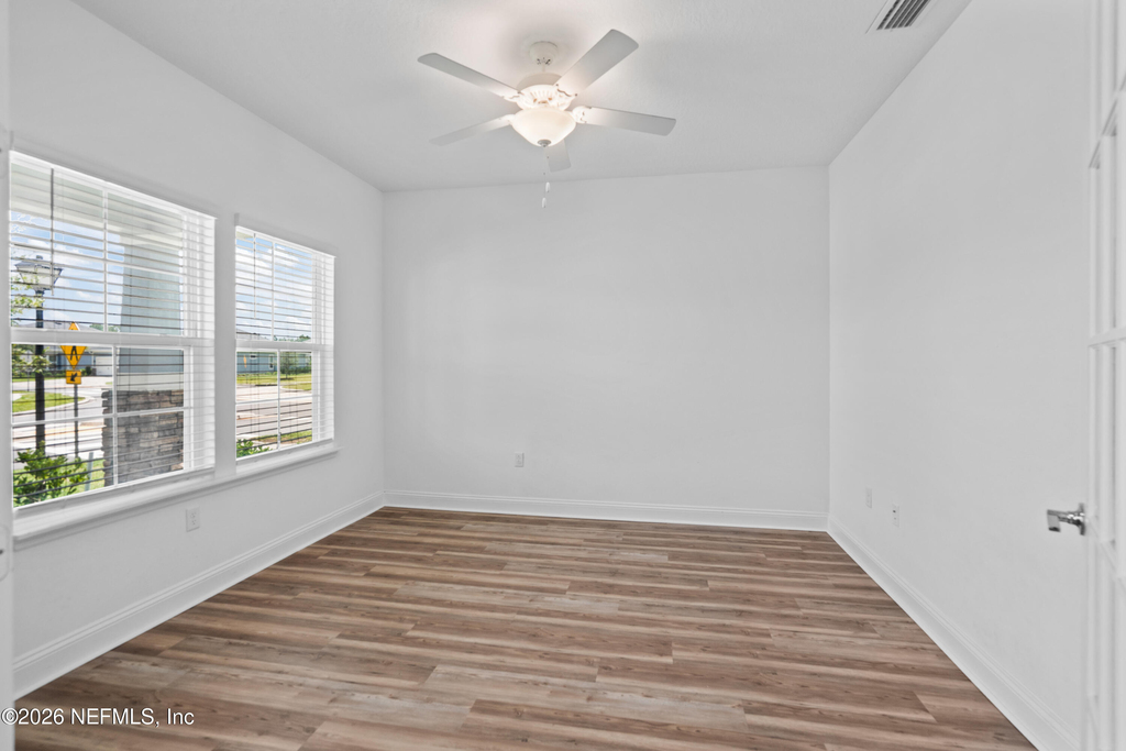 260 Oaklawn Court - Photo 2