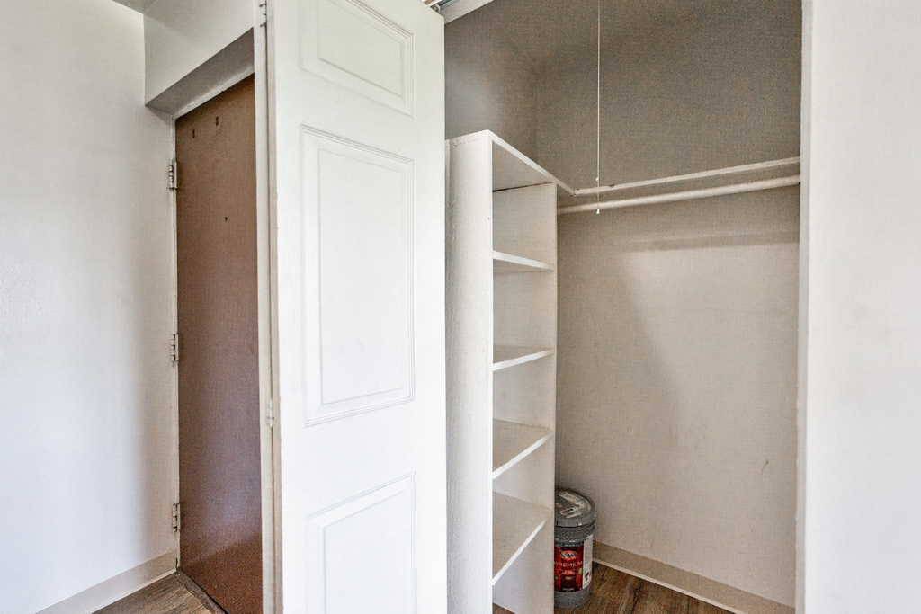 827 W College Boulevard - Photo 10