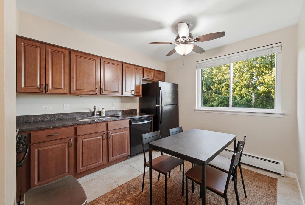 101 Boardwalk Street - Photo 3