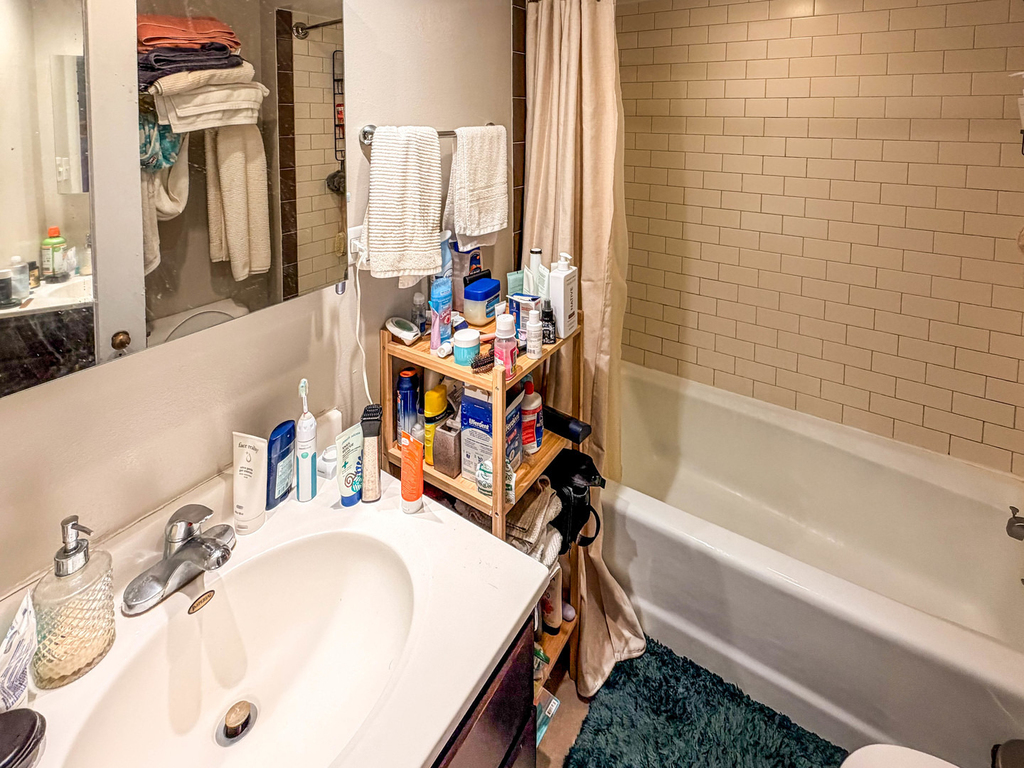 3170 N Sheridan Road - Photo 5
