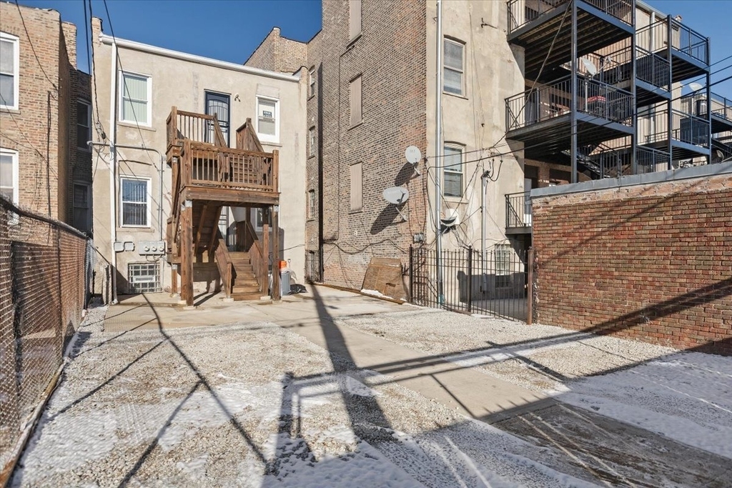 4211 W Gladys Avenue - Photo 10