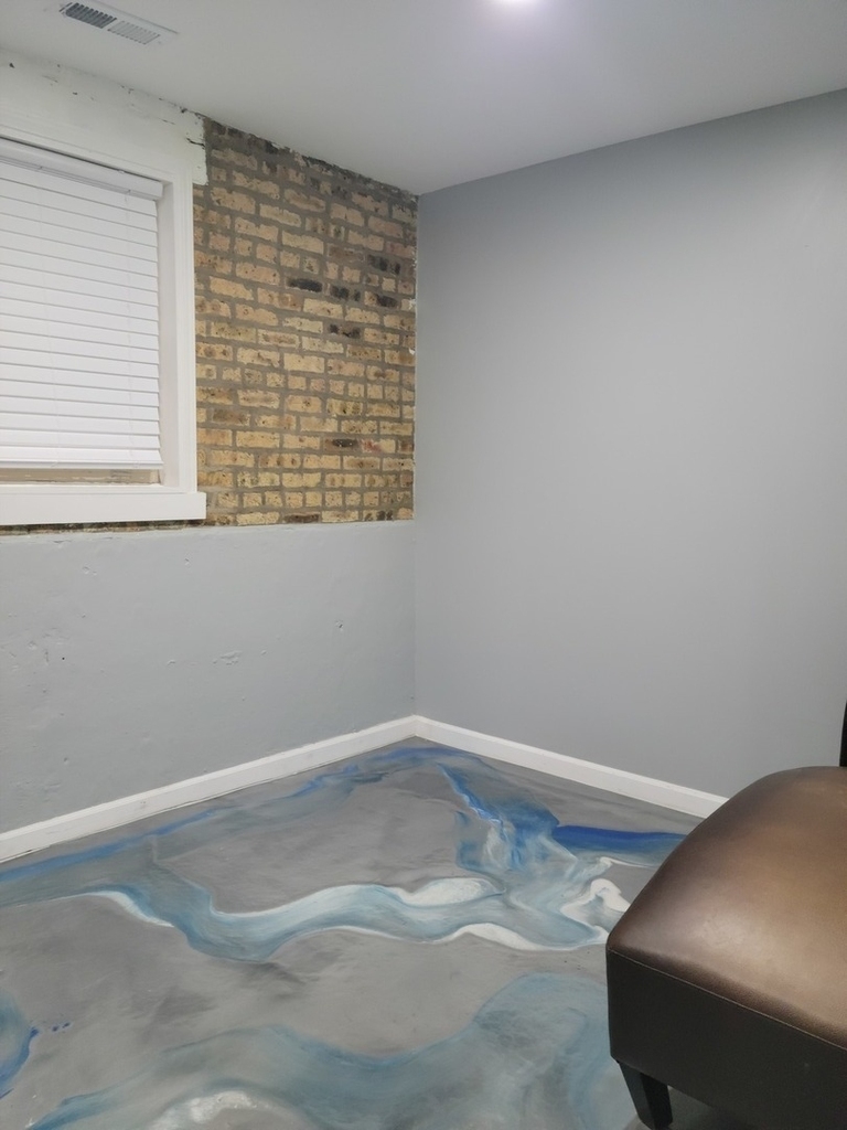 2419 N Kostner Avenue - Photo 7
