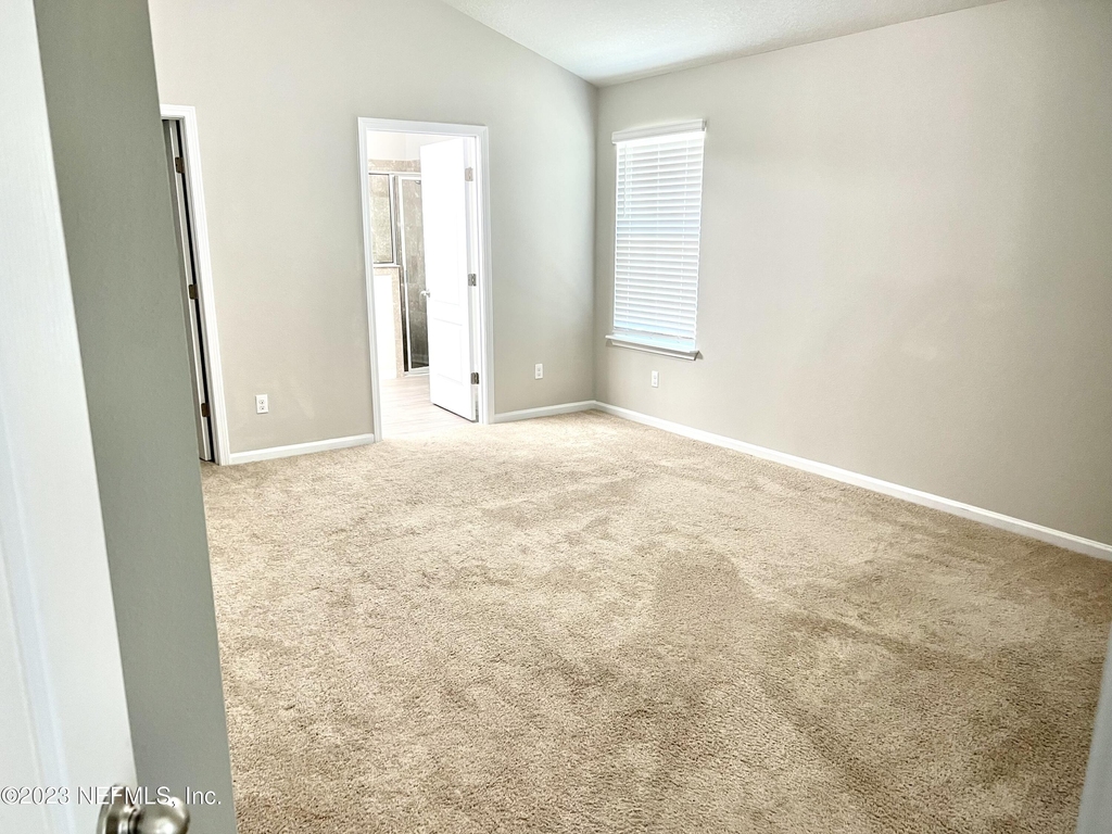 574 Northside Drive S - Photo 11