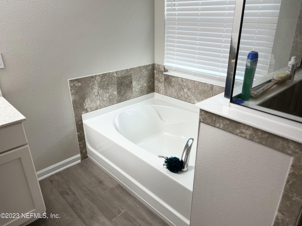 574 Northside Drive S - Photo 16