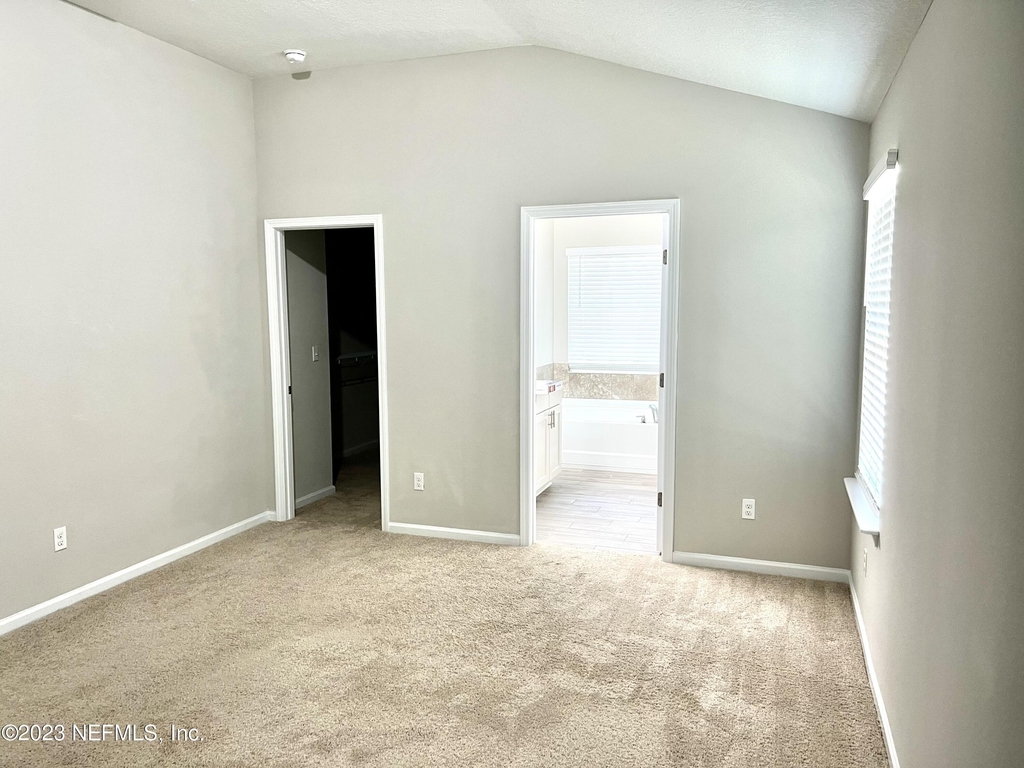 574 Northside Drive S - Photo 13