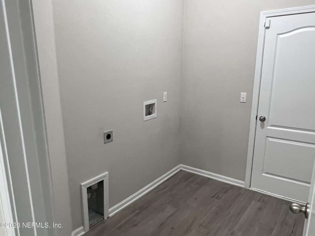 574 Northside Drive S - Photo 20