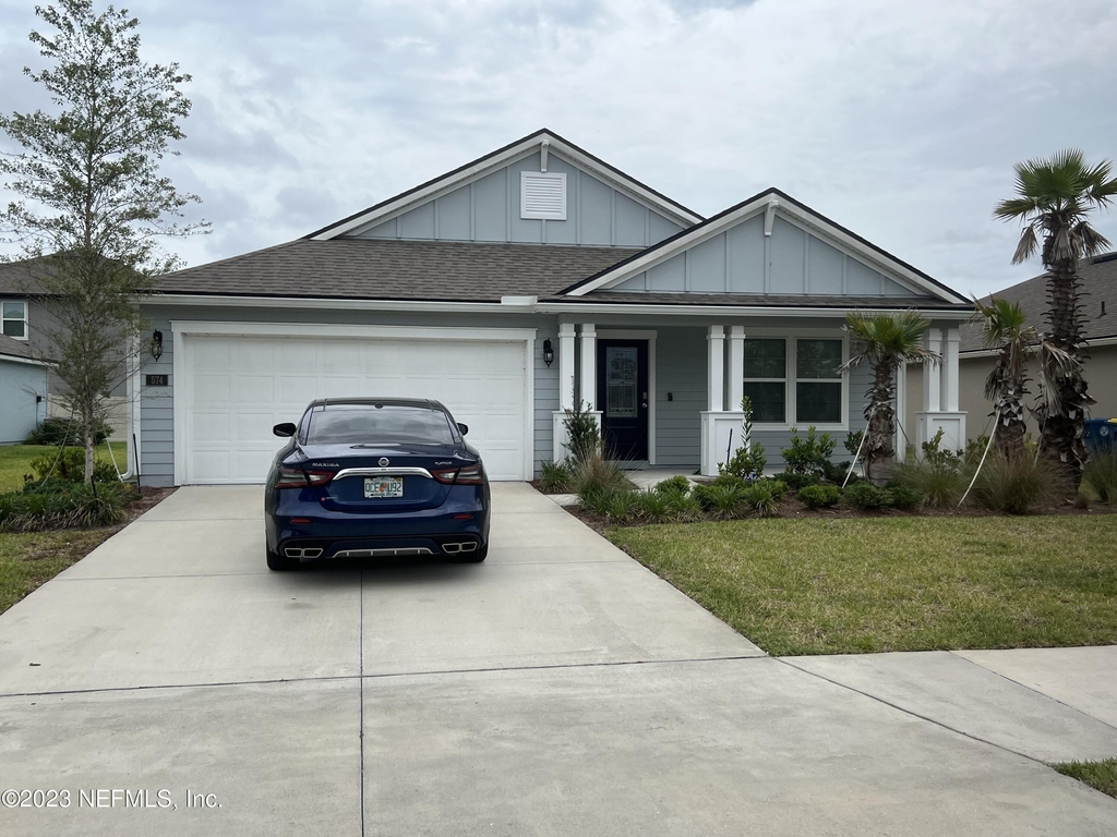574 Northside Drive S - Photo 2
