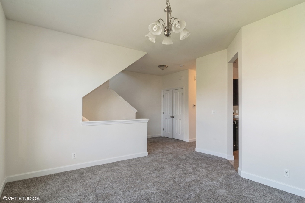 69 Melrose Court - Photo 3
