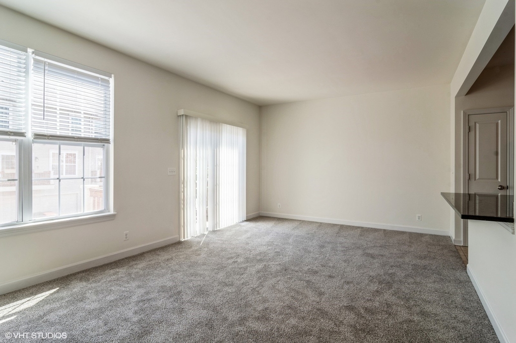 69 Melrose Court - Photo 4