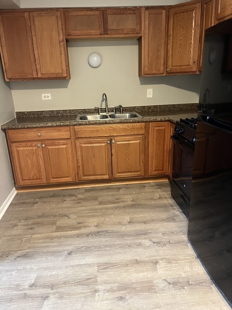 5740 W 108th Street - Photo 4