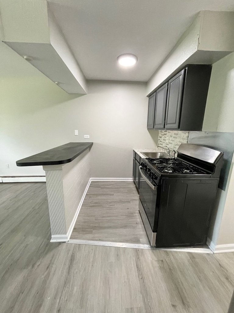 1940 Mark Avenue - Photo 3
