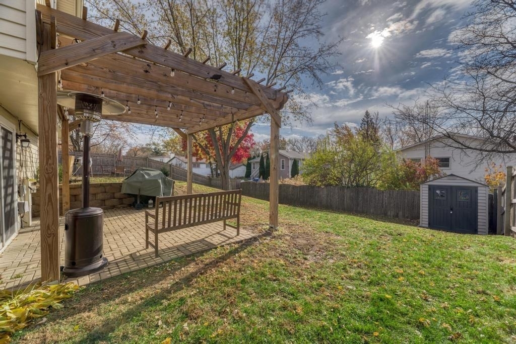 585 Cambridge Way - Photo 27