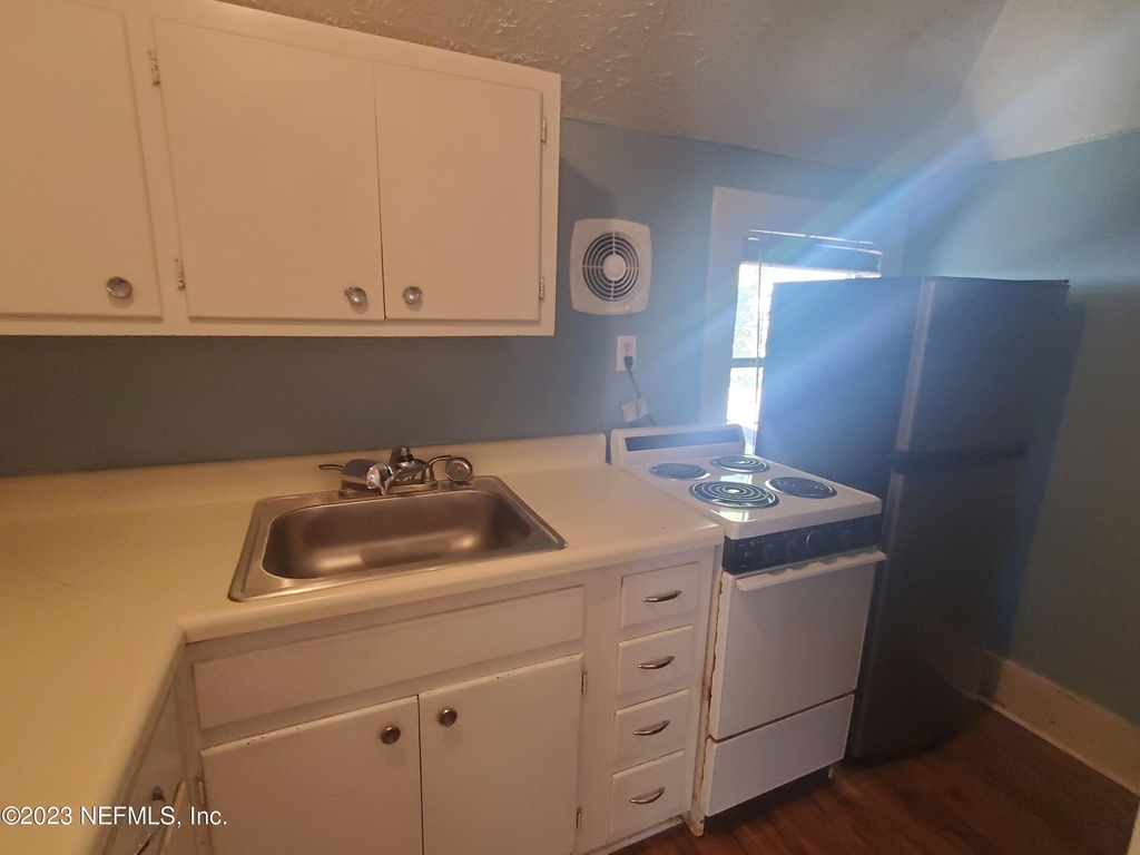 3114 Riverside Avenue - Photo 4