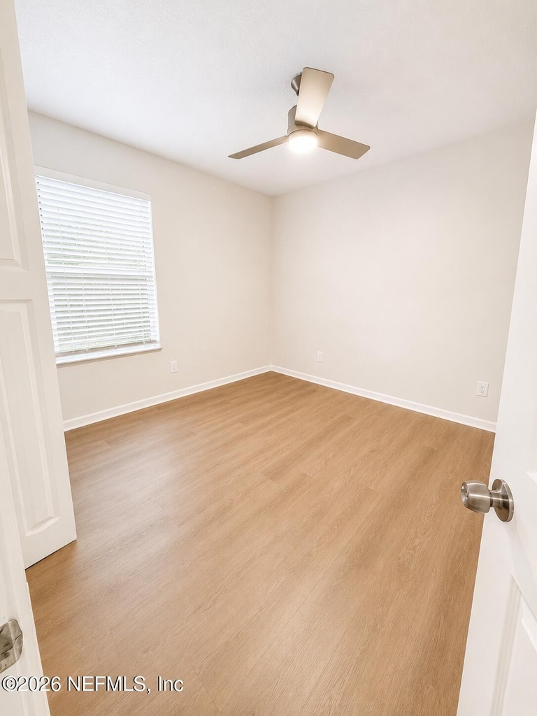 11729 Wattle Tree Road N - Photo 4