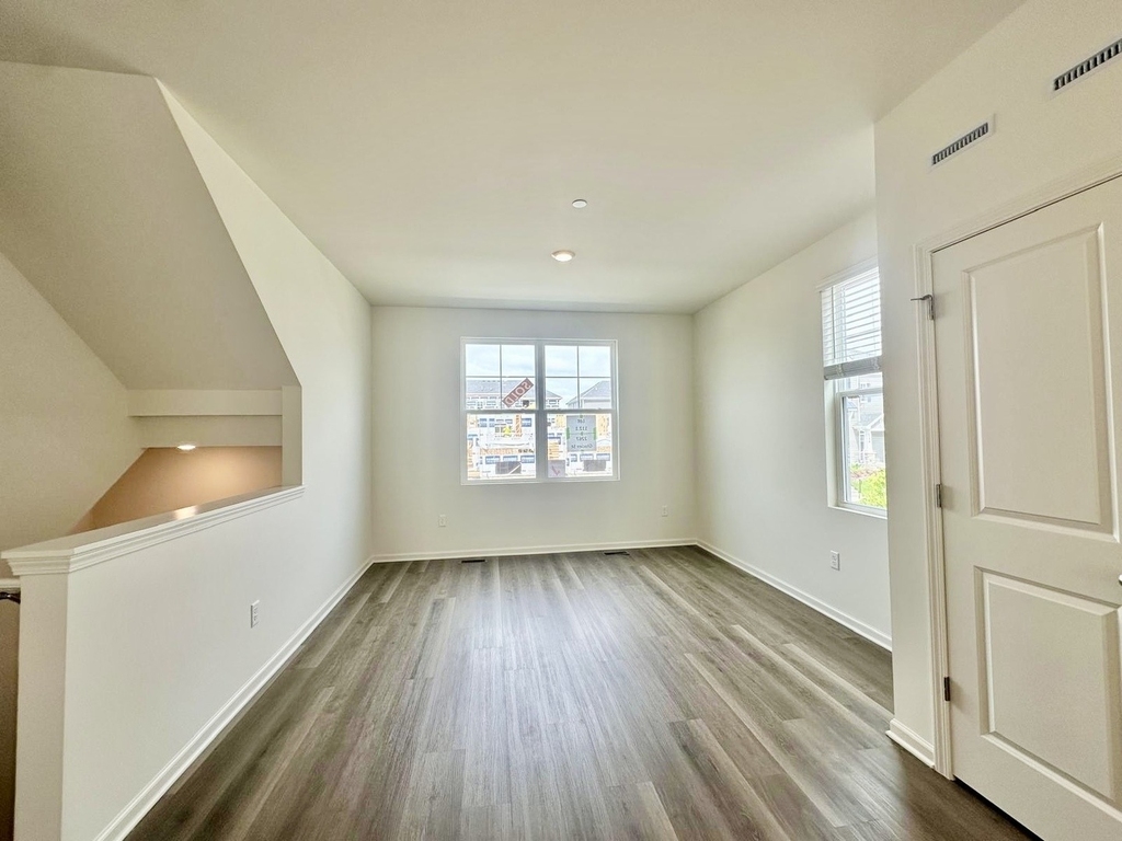 2267 Glacier Street - Photo 7
