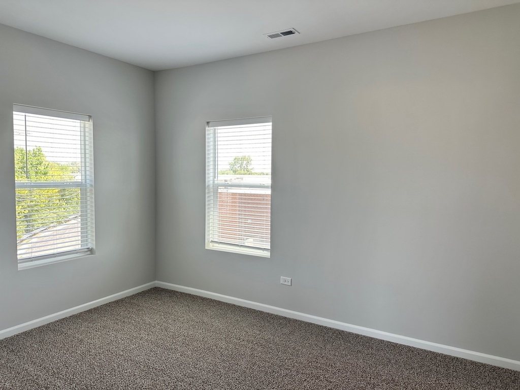 855 E Main Street - Photo 10