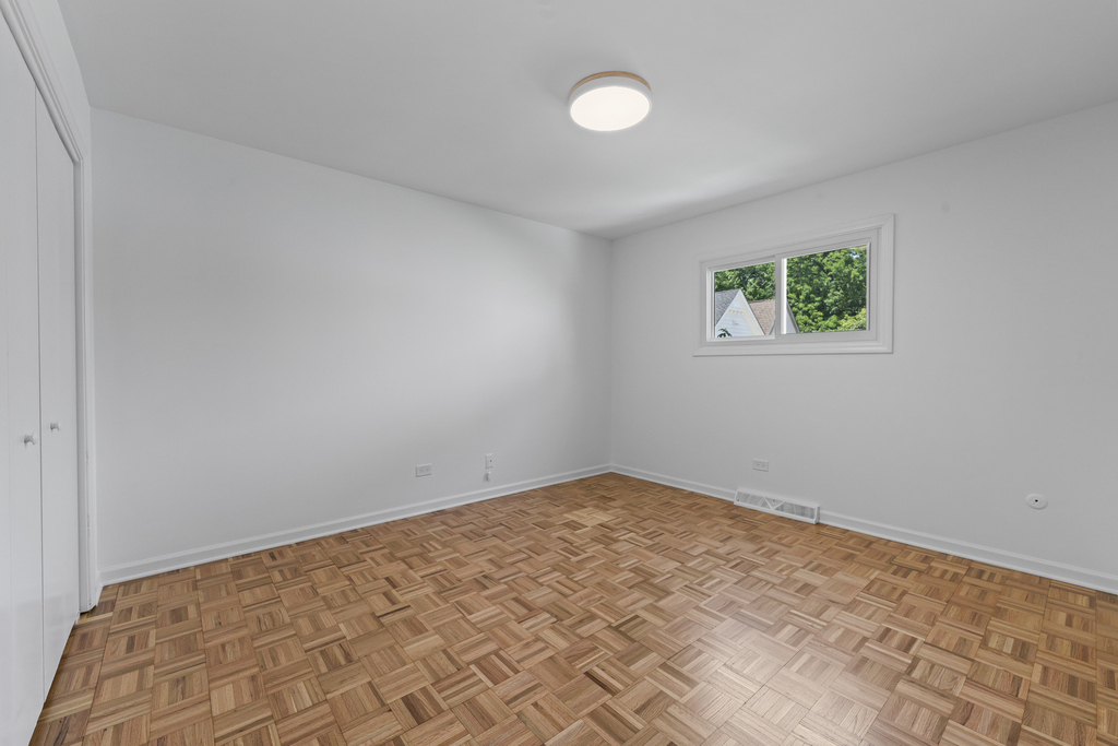 5654 S Washington Street - Photo 18