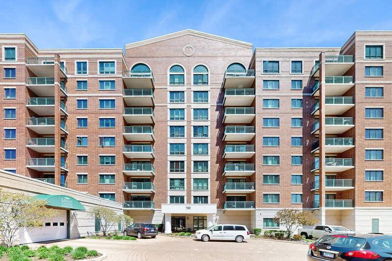 750 Pearson Street - Photo 0