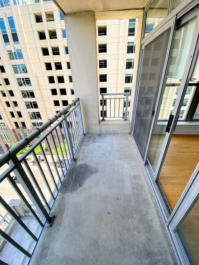 600 N Dearborn Street - Photo 19
