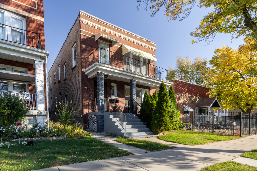 4904 W School Street - Photo 1
