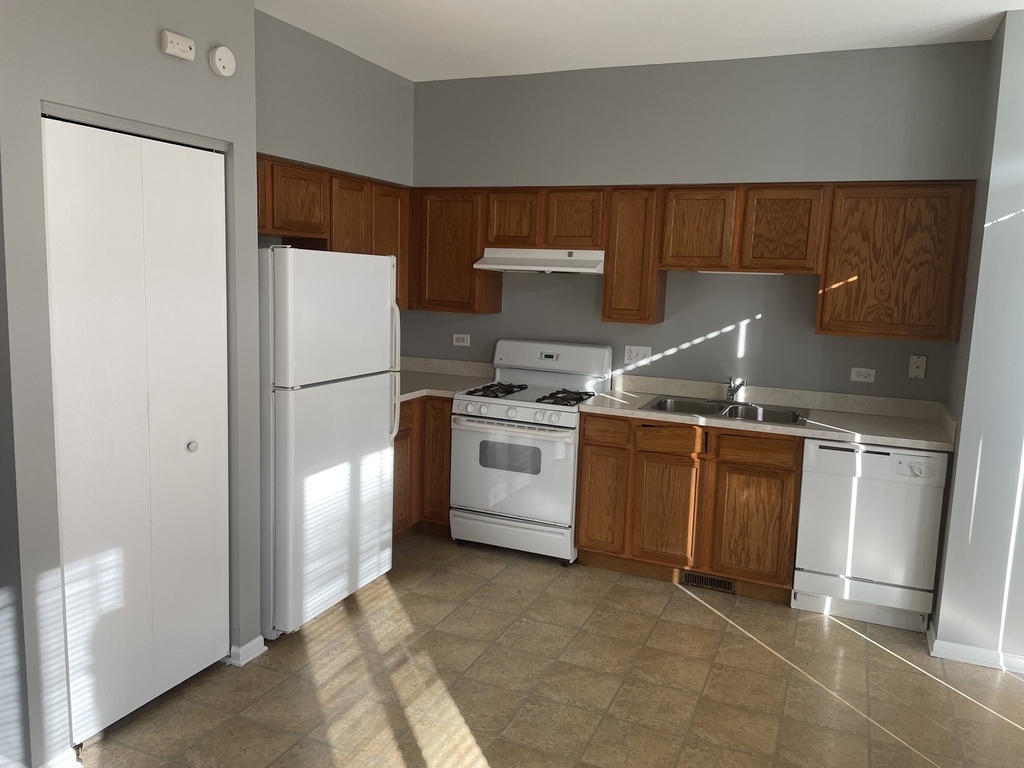 3102 Alyssa Street - Photo 3