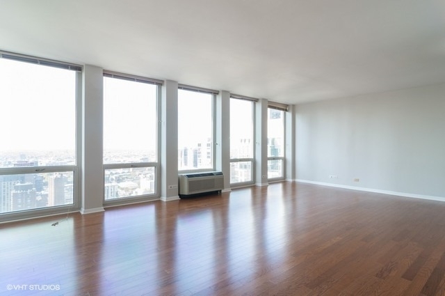 111 E Chestnut Street - Photo 1