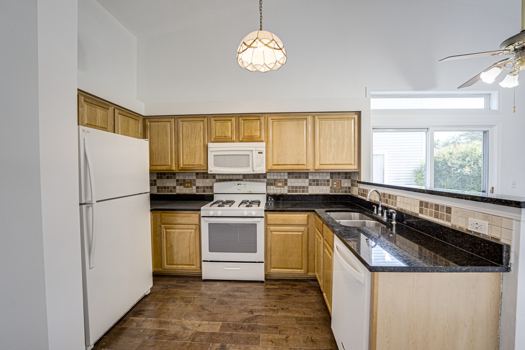 2884 Cedar Glade Drive - Photo 4